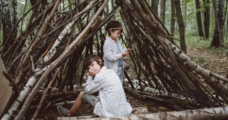 Hébergement insolite nature : bonne idée avec des enfants ?